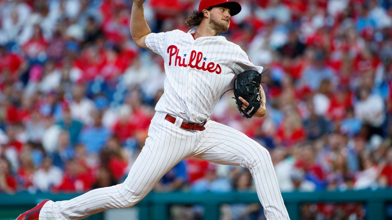 Alcantara helps Marlins beat slumping Phillies 2-1